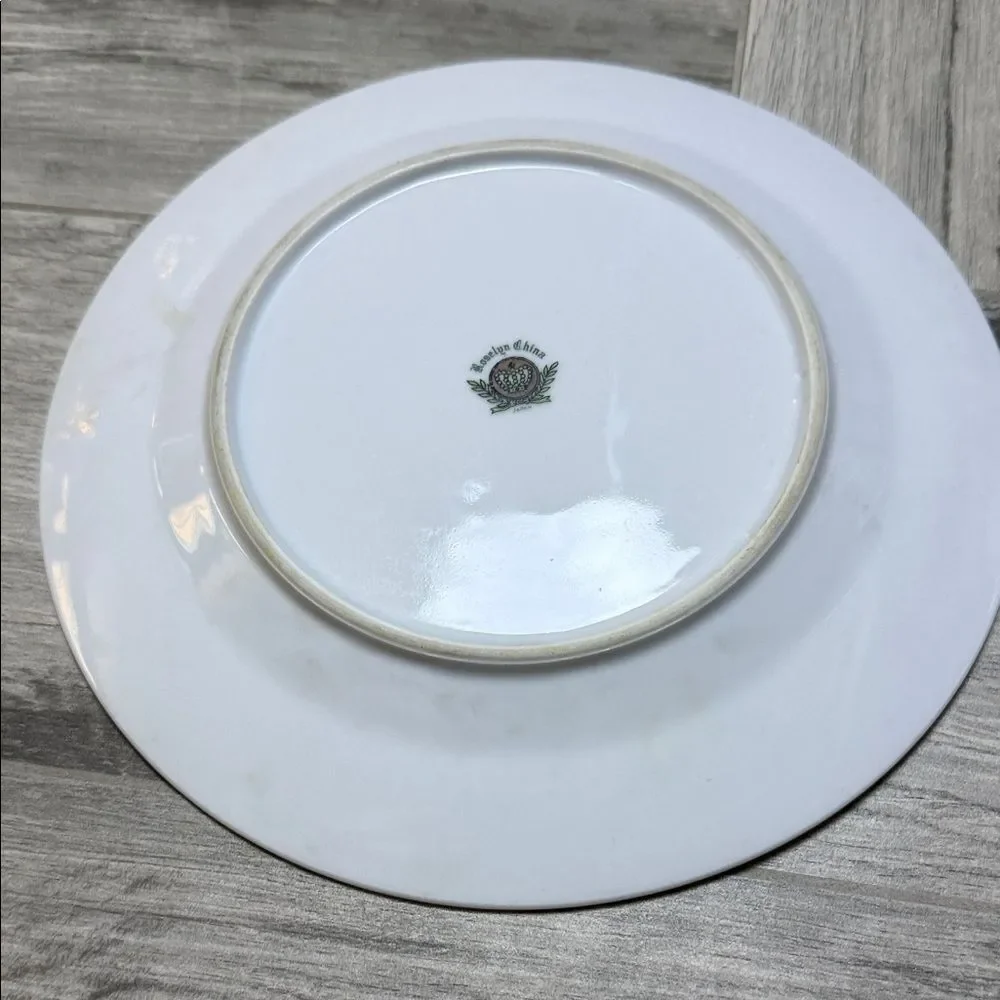 Dogwood by Roselyn Floral 9” Luncheon Plate in White and Green